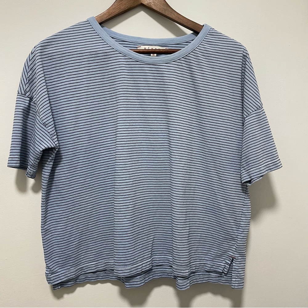 XiRENA Light Blue and Navy Striped Short Sleeve Tee